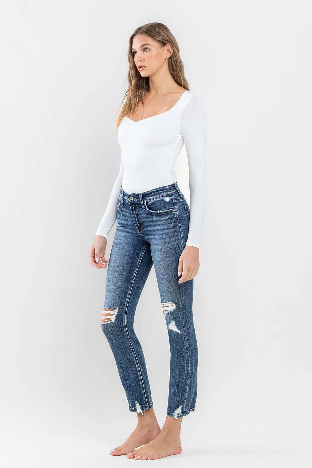 MID RISE DISTRESSED CROP SLIM STRAIGHT JEANS F5297